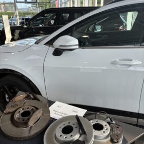 Die Unternehmerfrauen beim Auto-Basic-Workshop.