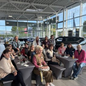 Die Unternehmerfrauen beim Auto-Basic-Workshop.