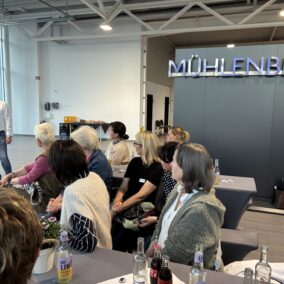 Die Unternehmerfrauen beim Auto-Basic-Workshop.