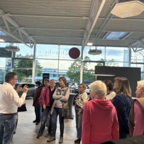 Die Unternehmerfrauen beim Auto-Basic-Workshop.