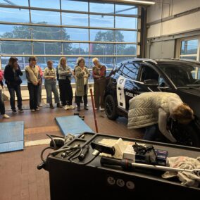 Die Unternehmerfrauen beim Auto-Basic-Workshop.